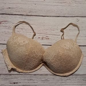 Victoria's Secret Bra  Size: 36D